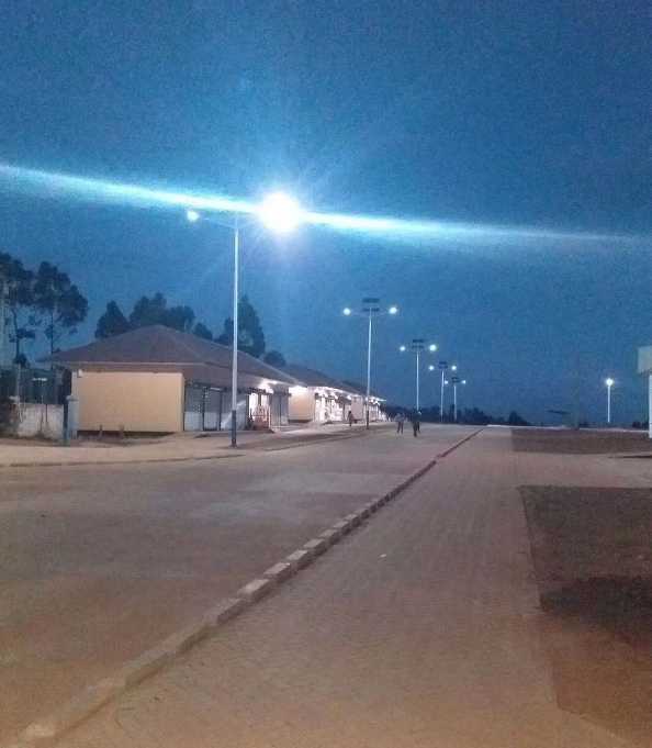 峨眉山市非洲科特迪瓦太阳能路灯工程